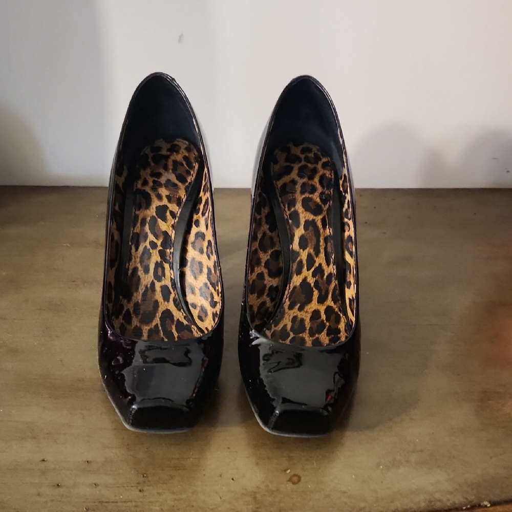 Giani Bernini Black Patent Leather Heels
